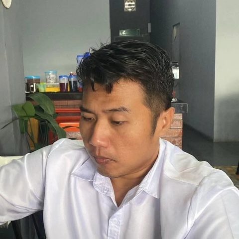 Faiz Azizan, who compiles NSW Flooring